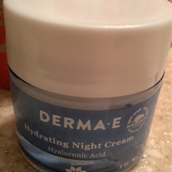 Derma-E Hydrating Night Cream - Picture 2 of 5